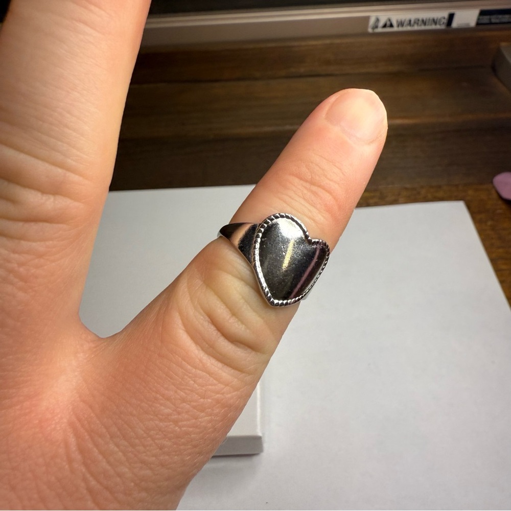 Silver Heart Ring - Picture 3 of 4